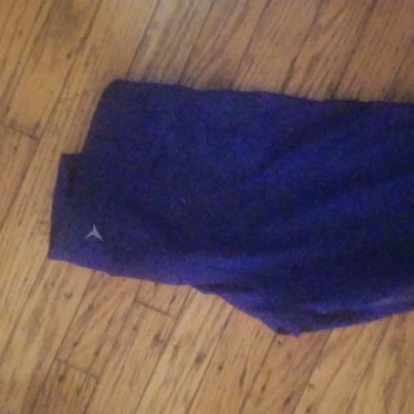 Old Navy dark purple and light purple Capri tights kids - Picture 4 of 5